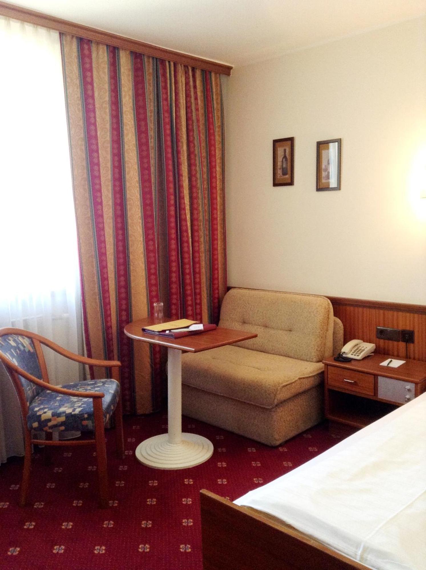 Parkhotel Bad Schallerbach Oda fotoğraf